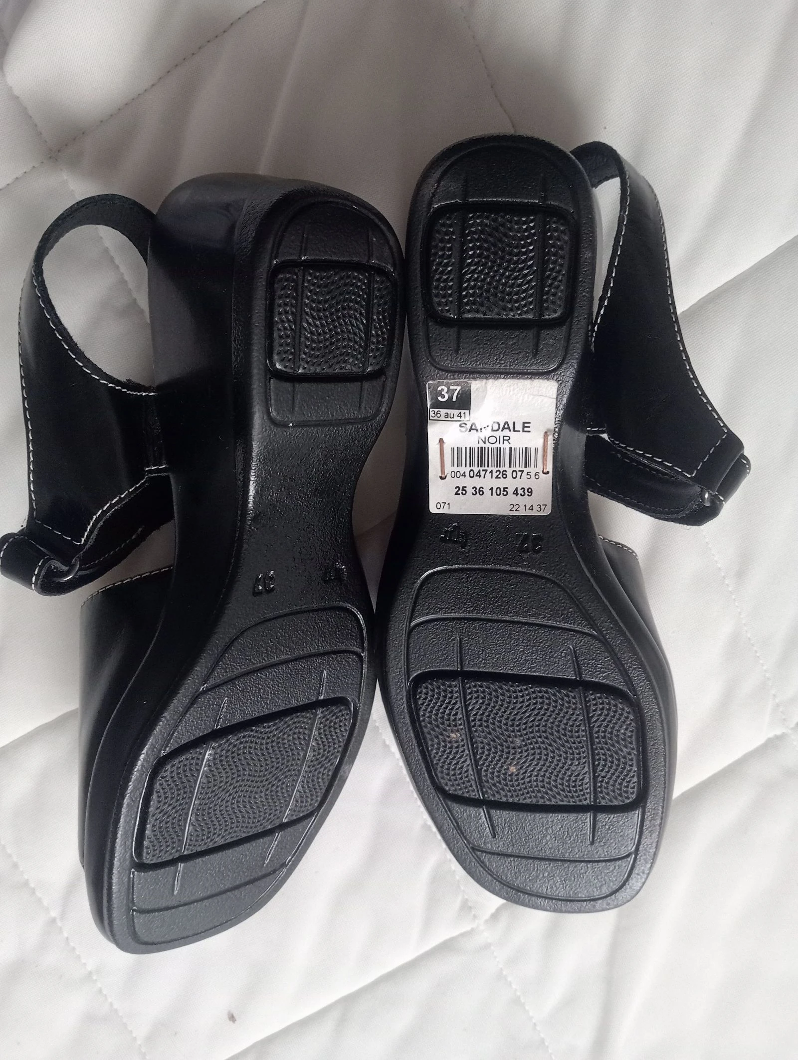 Women's shoe – photo 2